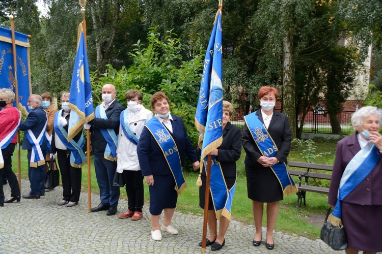 20-lecie Apostolstwa Dobrej Śmierci w parafii MBWW w Kluczborku