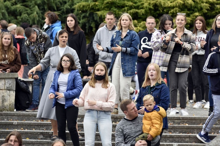 Light for Life 2021. 10 godzin produkcji szczęścia (wszystkie zdjęcia)