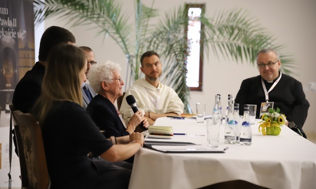 Potrzeba mentalnej zmiany. Sympozjum "Światło-Życie. Blachnicki - Wojtyła"