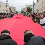 XVI Narodowy Marsz Życia i Rodziny przeszedł ulicami Warszawy [GALERIA]