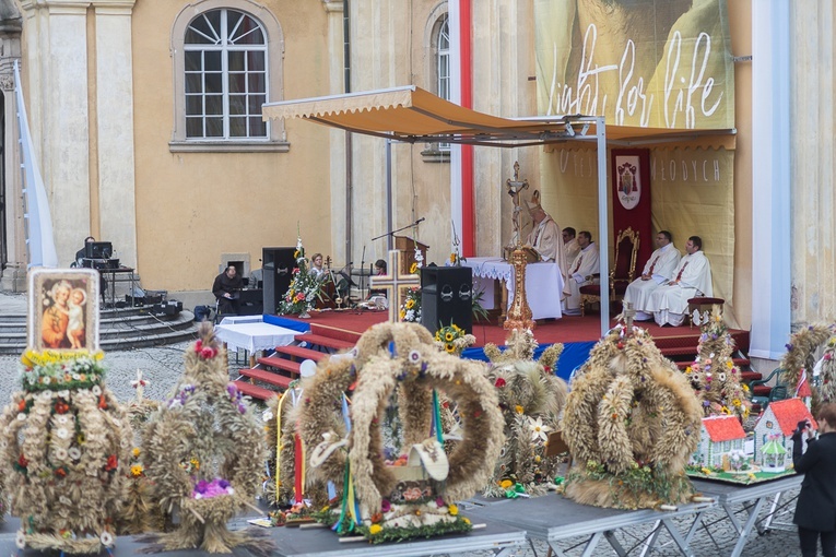 Dożynki diecezjalne w Wambierzycach