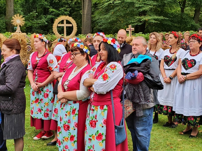 Diecezjalne dożynki w Rudach