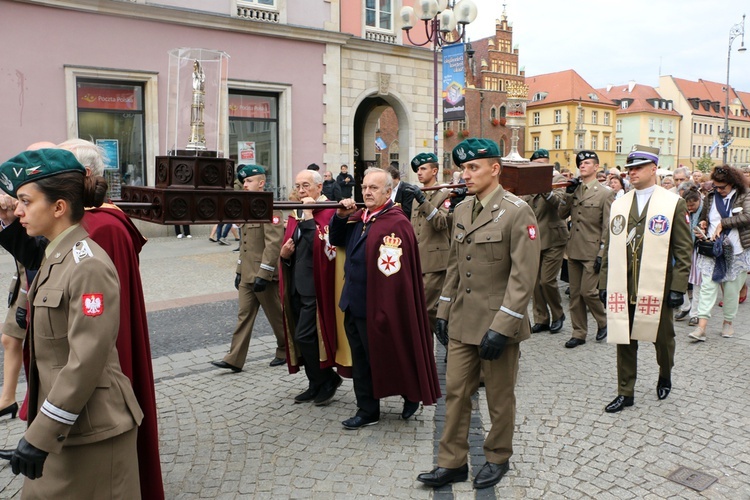 Procesja z relikwiami św. Stanisława i św. Doroty przez Wrocław