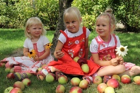 8 lat temu naszą akcję promowały trzy małe dziewczynki, dziś nastolatki.