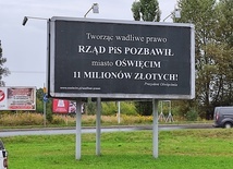 Oświęcim. Na drogach pojawiły się bilbordy o wadliwym prawie