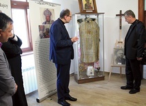 	Podczas otwarcia sanktuaryjnej ekspozycji.