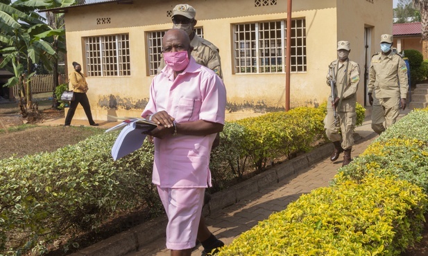 Bohater "Hotelu Rwanda" skazany na 25 lat