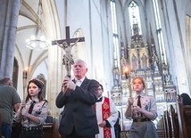 Nabożeństwo rozpoczęło się w strzegomskiej bazylice.