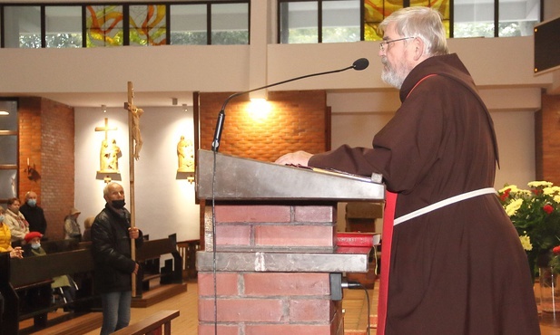 Krzyż - chwała o. Pio i każdego z nas