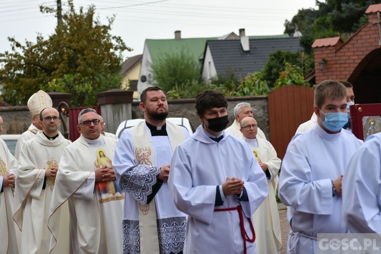 Konsekracja ołtarza w Rzepinie