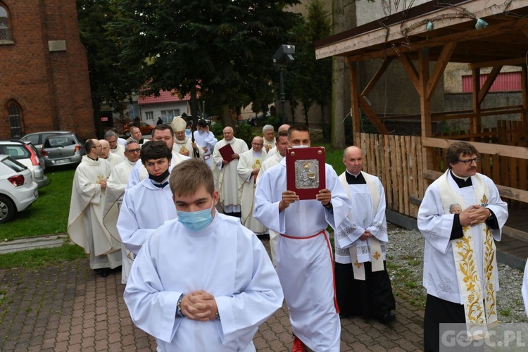 Konsekracja ołtarza w Rzepinie