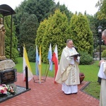 Dębica. Poświęcenie figury św. o. Pio