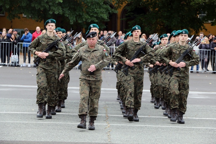 Przysięga podchorążych Akademii Wojsk Lądowych 2021