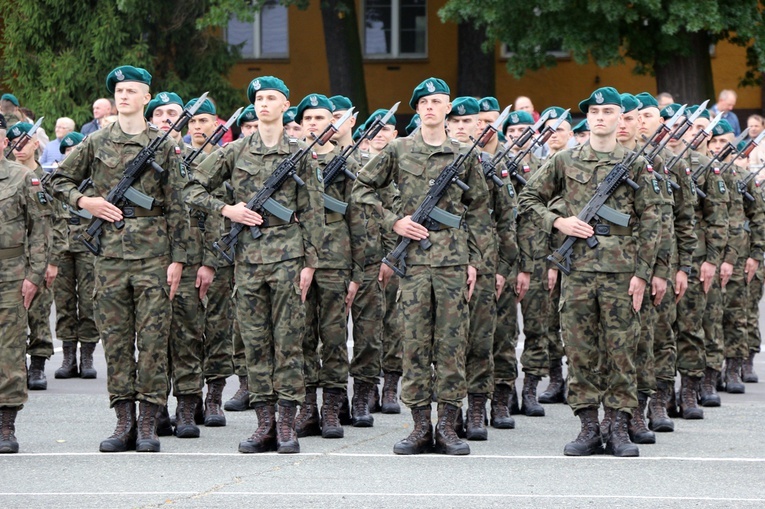 Przysięga podchorążych Akademii Wojsk Lądowych 2021