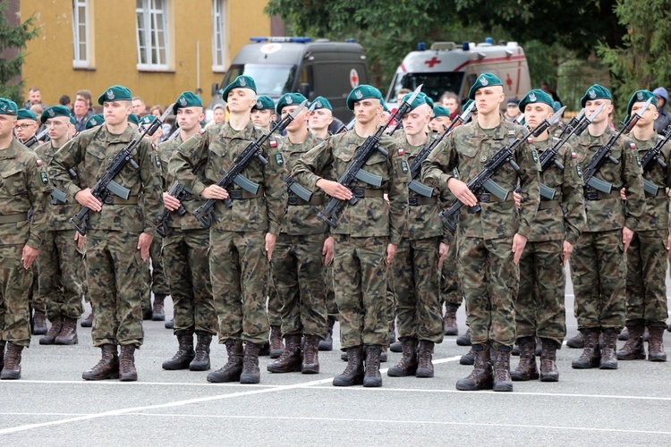 Przysięga podchorążych Akademii Wojsk Lądowych 2021