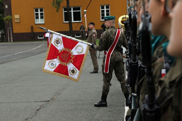 Przysięga podchorążych Akademii Wojsk Lądowych 2021