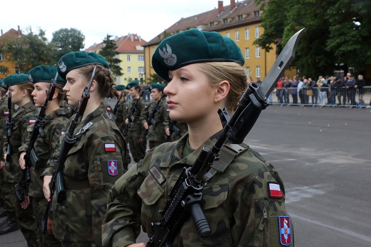 Przysięga podchorążych Akademii Wojsk Lądowych 2021