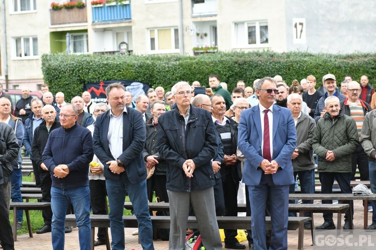 Męska modlitwa w sanktuarium Pierwszych Męczenników Polski w Międzyrzeczu