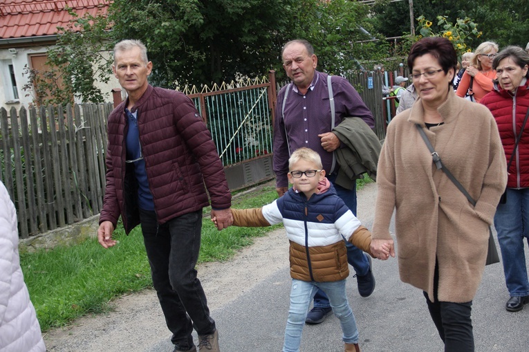 Z Ciepłowód do Kobylej Głowy