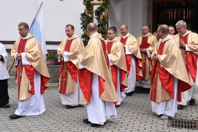 Święcenia w Piwnicznej