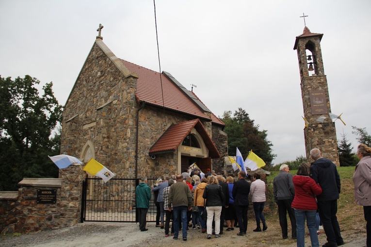 Z Ciepłowód do Kobylej Głowy