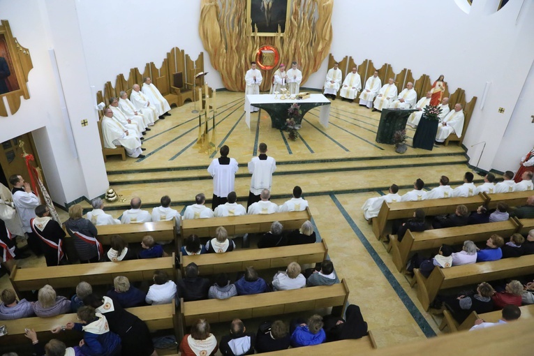 Pielgrzymka Straży Honorowej NSPJ