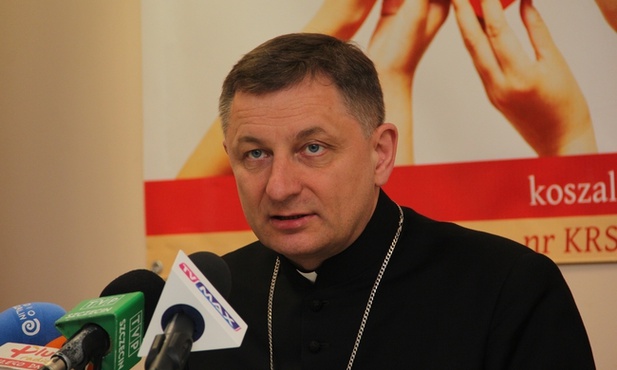 Bp Zadarko: Lęk przed migrantami nie powinien być wykorzystywany do budowania kapitału politycznego