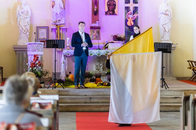 Dobromierz. Koncert "Imię wolności"