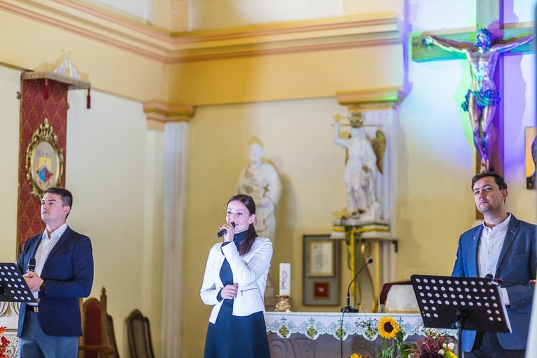 Dobromierz. Koncert "Imię wolności"