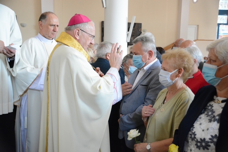 Dziękczynienie złotych jubilatów małżeńskich