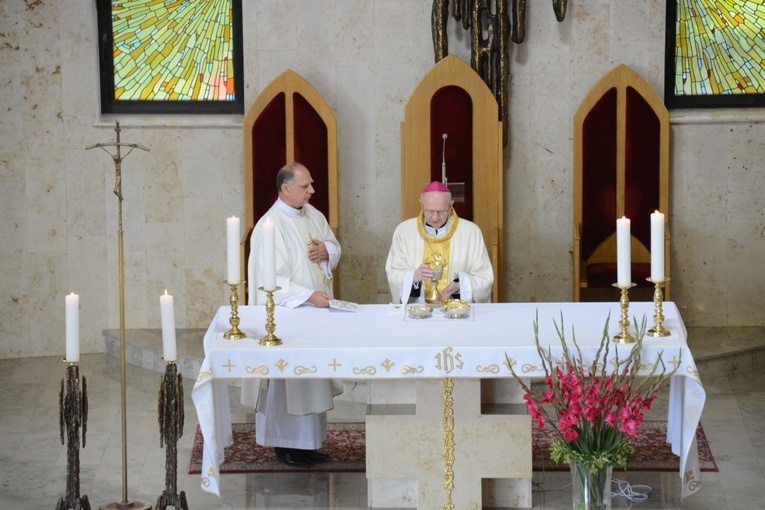 Dziękczynienie złotych jubilatów małżeńskich