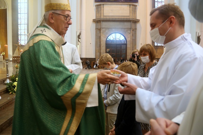 Nowi nadzwyczajni szafarze Komunii Świętej, cz. 1