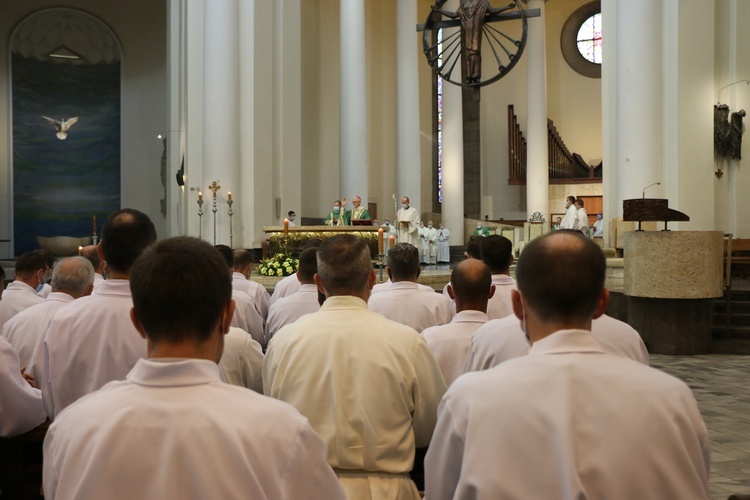 Nowi nadzwyczajni szafarze Komunii Świętej, cz. 2