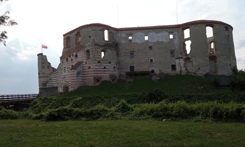 25.09.2021| Roztocze, Kazimierz Dolny i ... zamek przegrany w karty