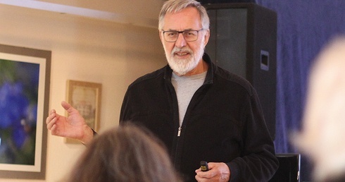 Kromnów. Wystawa szuka katolickiego kościoła