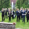 Po Eucharystii zespół dał krótki koncert na placu  przed kościołem.