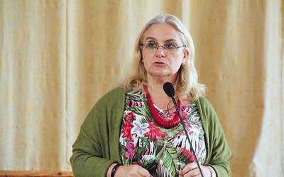 Psycholog z Poznania wygłosiła wykład podczas otwarcia nowego oddziału poradni. 