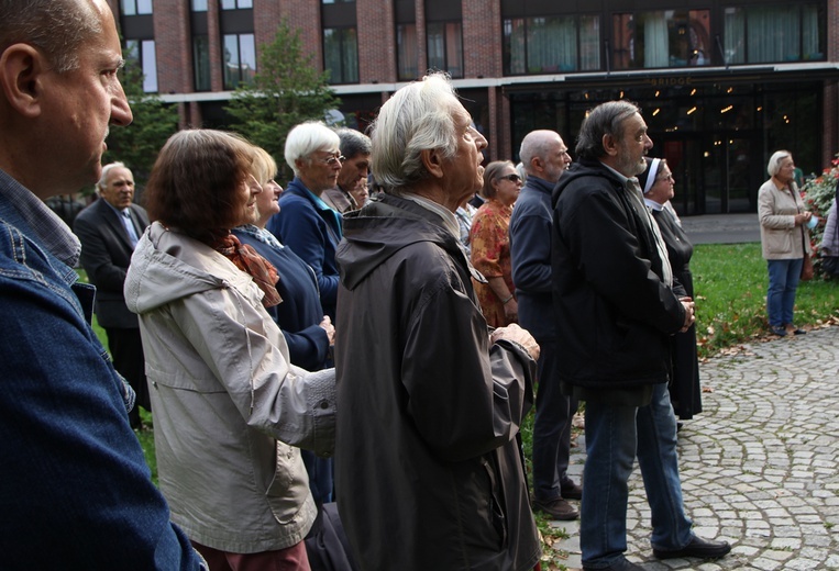 Koronka do Bożego Miłosierdzia na ulicach Wrocławia