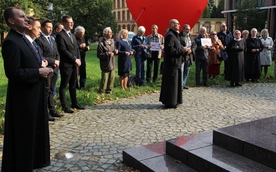 Koronka do Bożego Miłosierdzia na ulicach Wrocławia