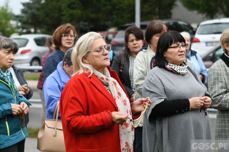 Iskra miłosierdzia na ulicach Świebodzina