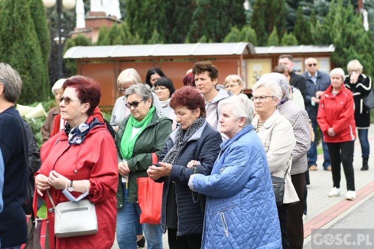 Iskra miłosierdzia na ulicach Świebodzina