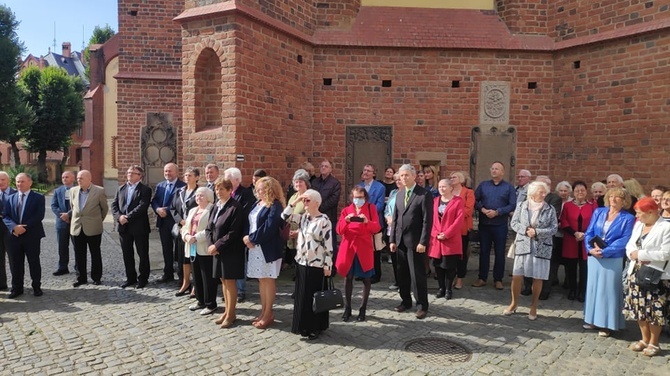 Poświęcenie stacji szlaku św. Wojciecha w Ząbkowicach Śl.