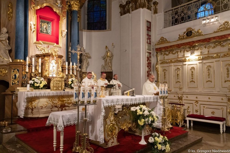 Kierownicy pieszych pielgrzymek z całej Polski w Rokitnie