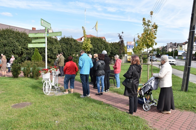 Przasnysz. Koronka na ulicach miast