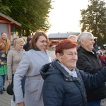 Między pokoleniami - spektakl teatru parafialnego