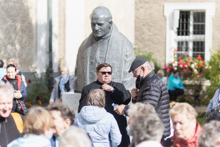 Pielgrzymka Żywego Różańca do Barda