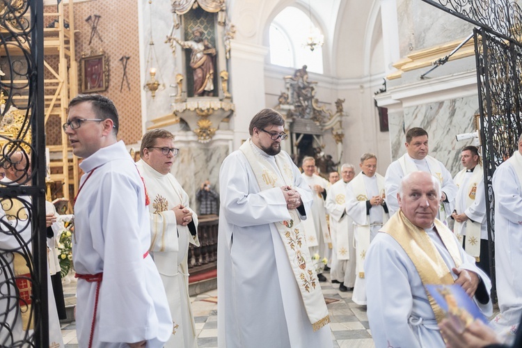 Pielgrzymka Żywego Różańca do Barda