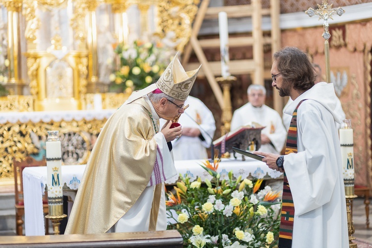 Pielgrzymka Żywego Różańca do Barda