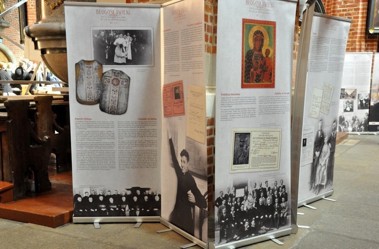 Poświęcenie tryptyku dla harcerzy