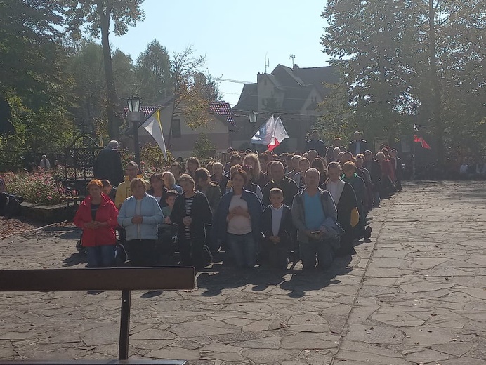 Z Uszwi do Porąbki Uszewskiej